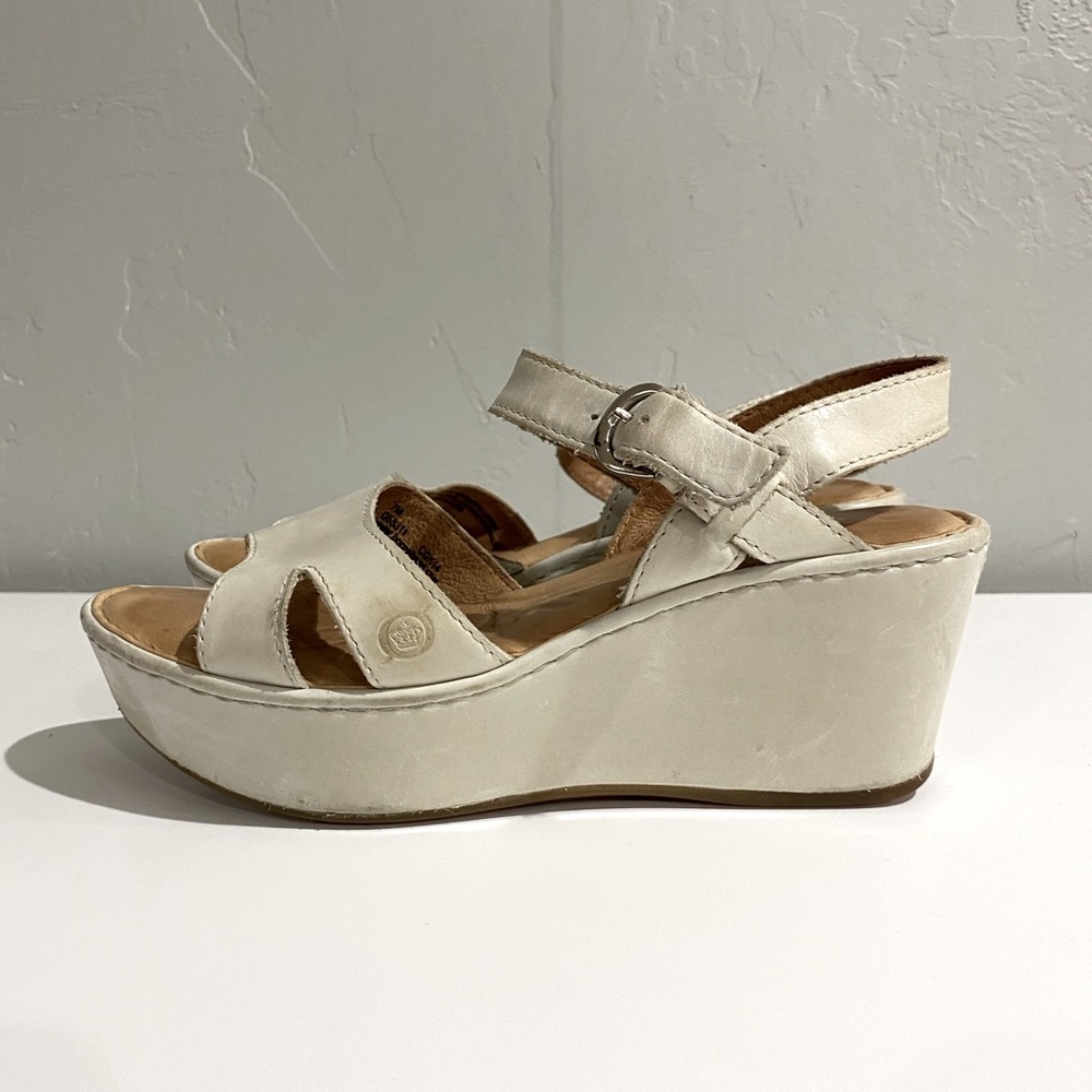 Born Women's Du Jour Wedge Sandals Ice 7M